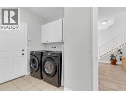 614 South Crest Drive, Kelowna, British Columbia  V1W 4Y6 - Photo 7 - 10387328