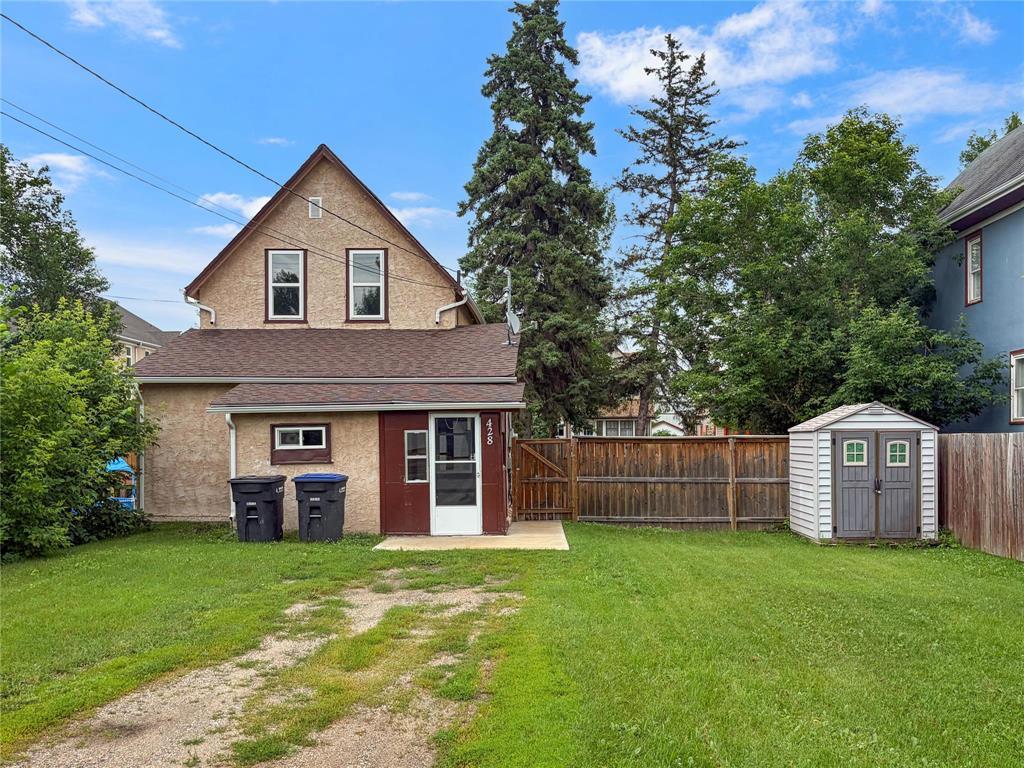 428 11th Street, Brandon, Manitoba  R7A 4K1 - Photo 2 - 202616699