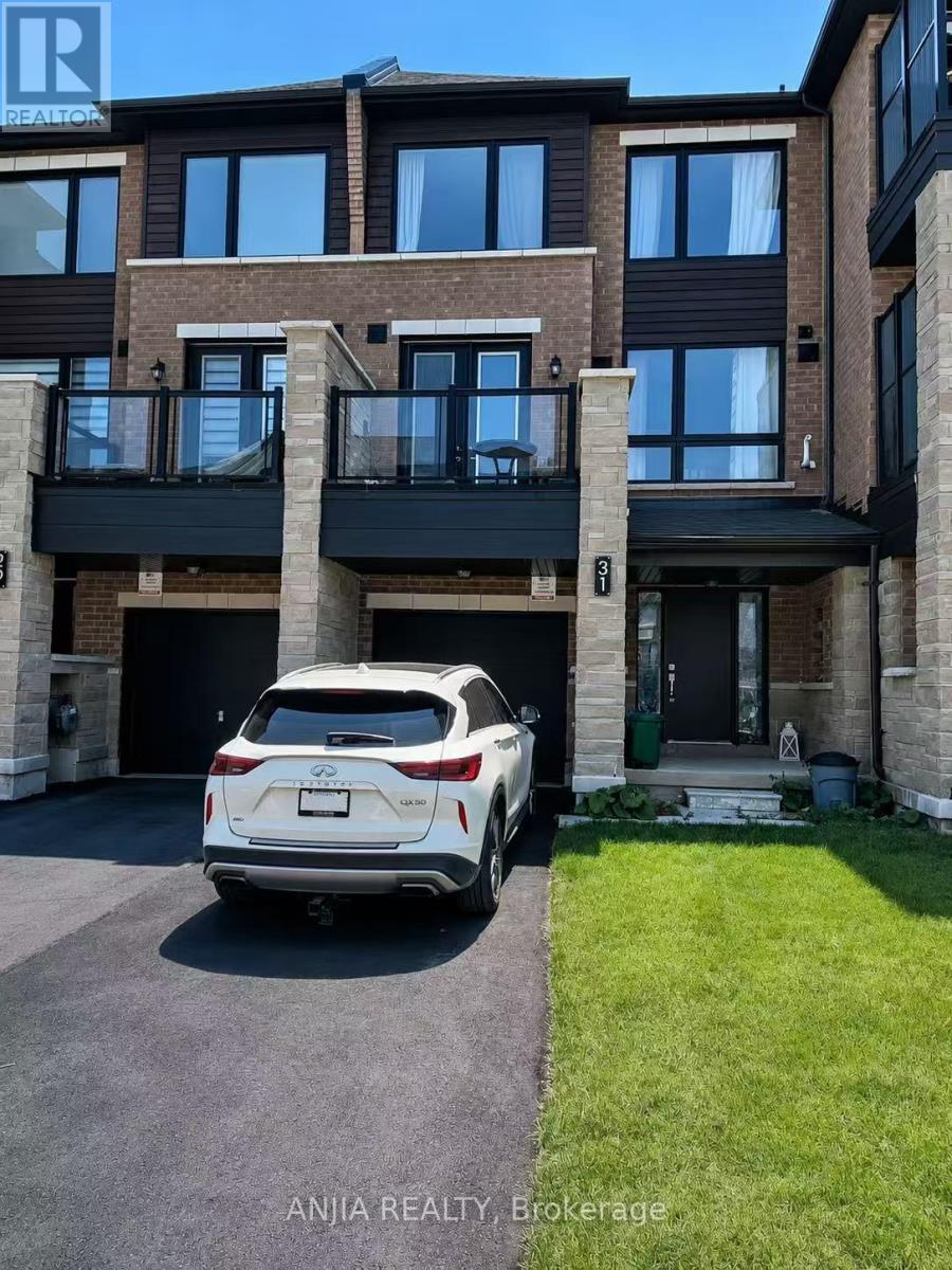 31 RED MAPLE LANE, Barrie, Ontario