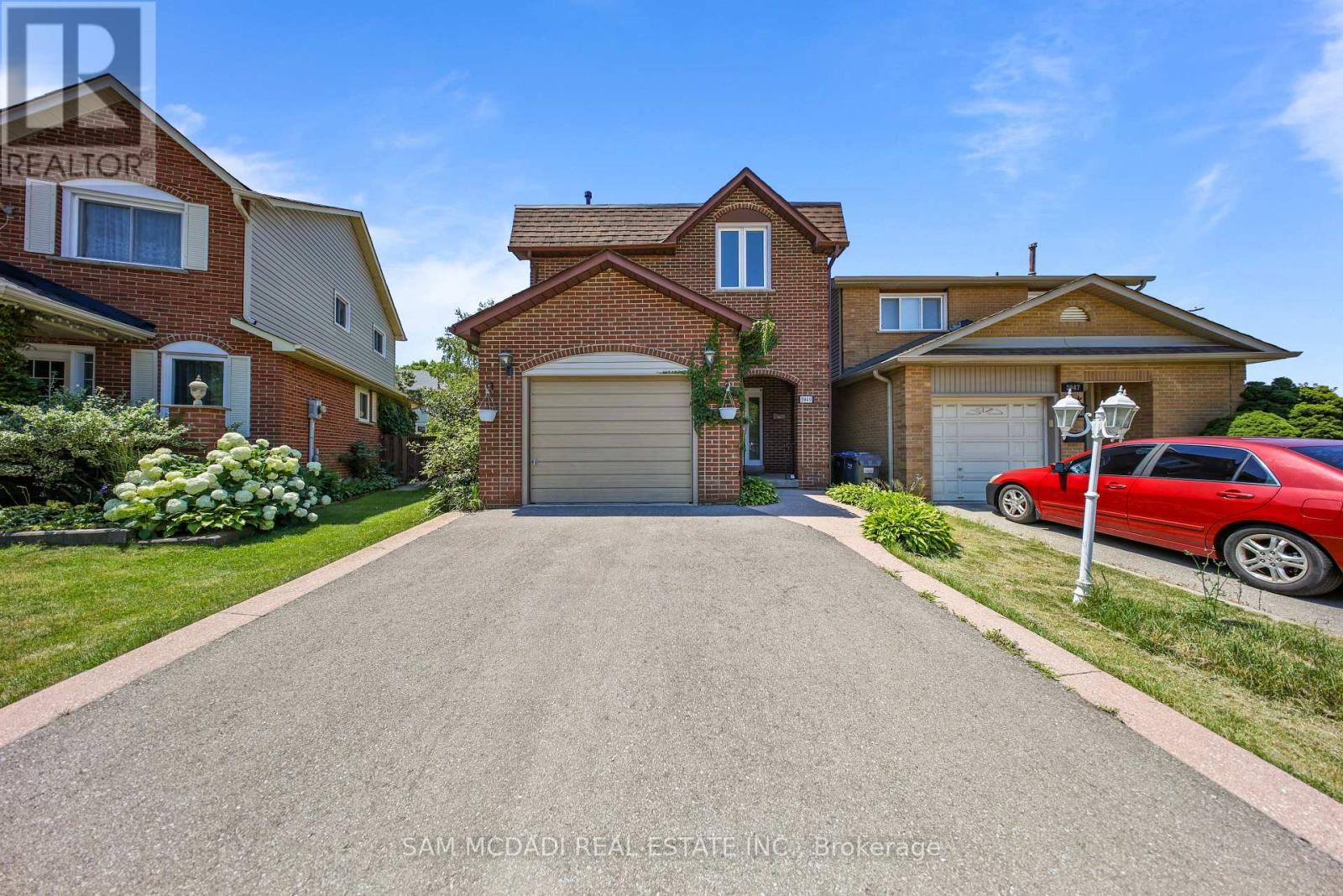 3949 TEAKWOOD DRIVE, Mississauga (Creditview)