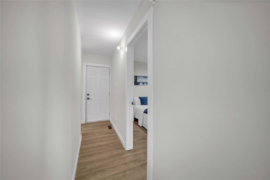 181 Hespeler Avenue, Winnipeg, Manitoba  R2L 0L5 - Photo 15 - 202616657