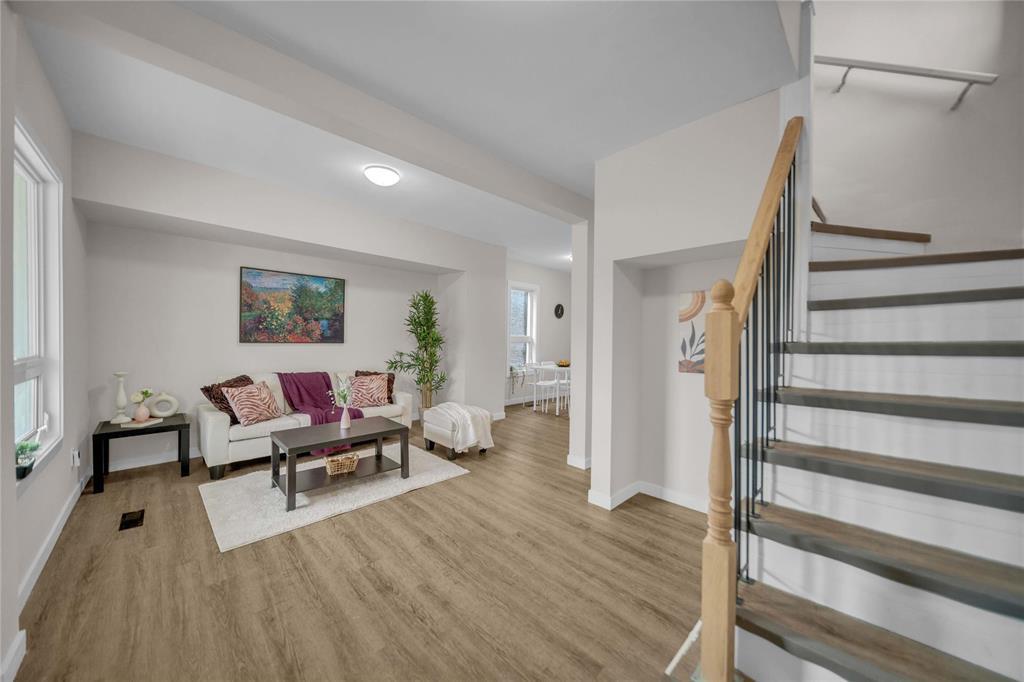 181 Hespeler Avenue, Winnipeg, Manitoba  R2L 0L5 - Photo 3 - 202616657