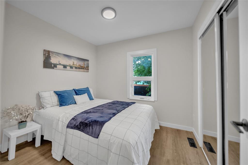 181 Hespeler Avenue, Winnipeg, Manitoba  R2L 0L5 - Photo 8 - 202616657