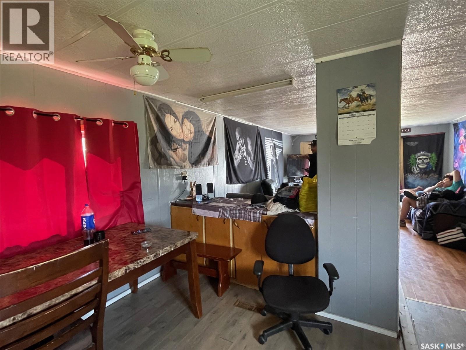 608 7th Street E, Meadow Lake, Saskatchewan  S9X 1J4 - Photo 3 - SK042717