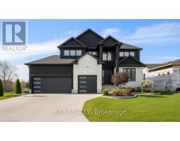 2 AVERY PLACE, Perth East, Ontario