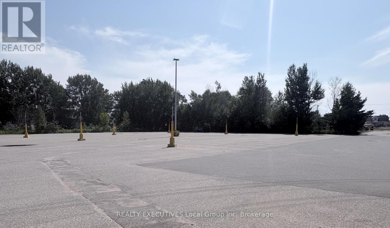 390 Lakeshore Drive, North Bay, Ontario  P1A 2C7 - Photo 37 - X12892650