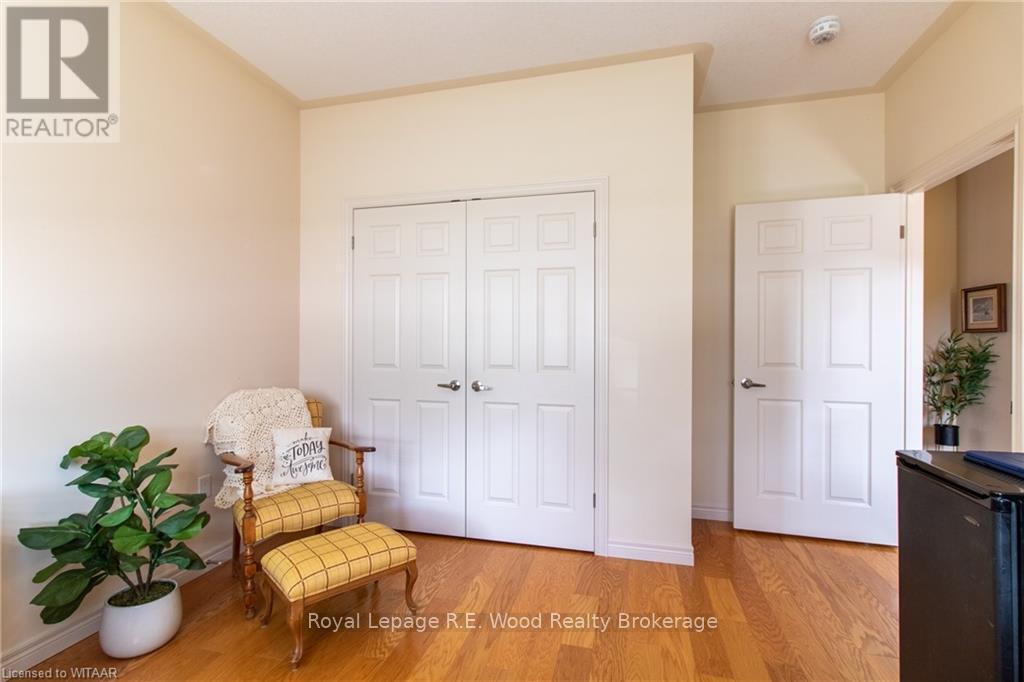 6 Esseltine Drive, Tillsonburg, Ontario  N4G 0C3 - Photo 6 - X13569086