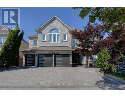 218 BOAKE TRAIL, Richmond Hill, Ontario