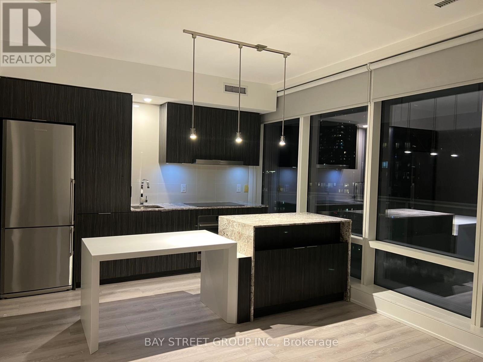 1610 - 1 Bloor Street E, Toronto, Ontario  M4W 0A8 - Photo 3 - C13569188