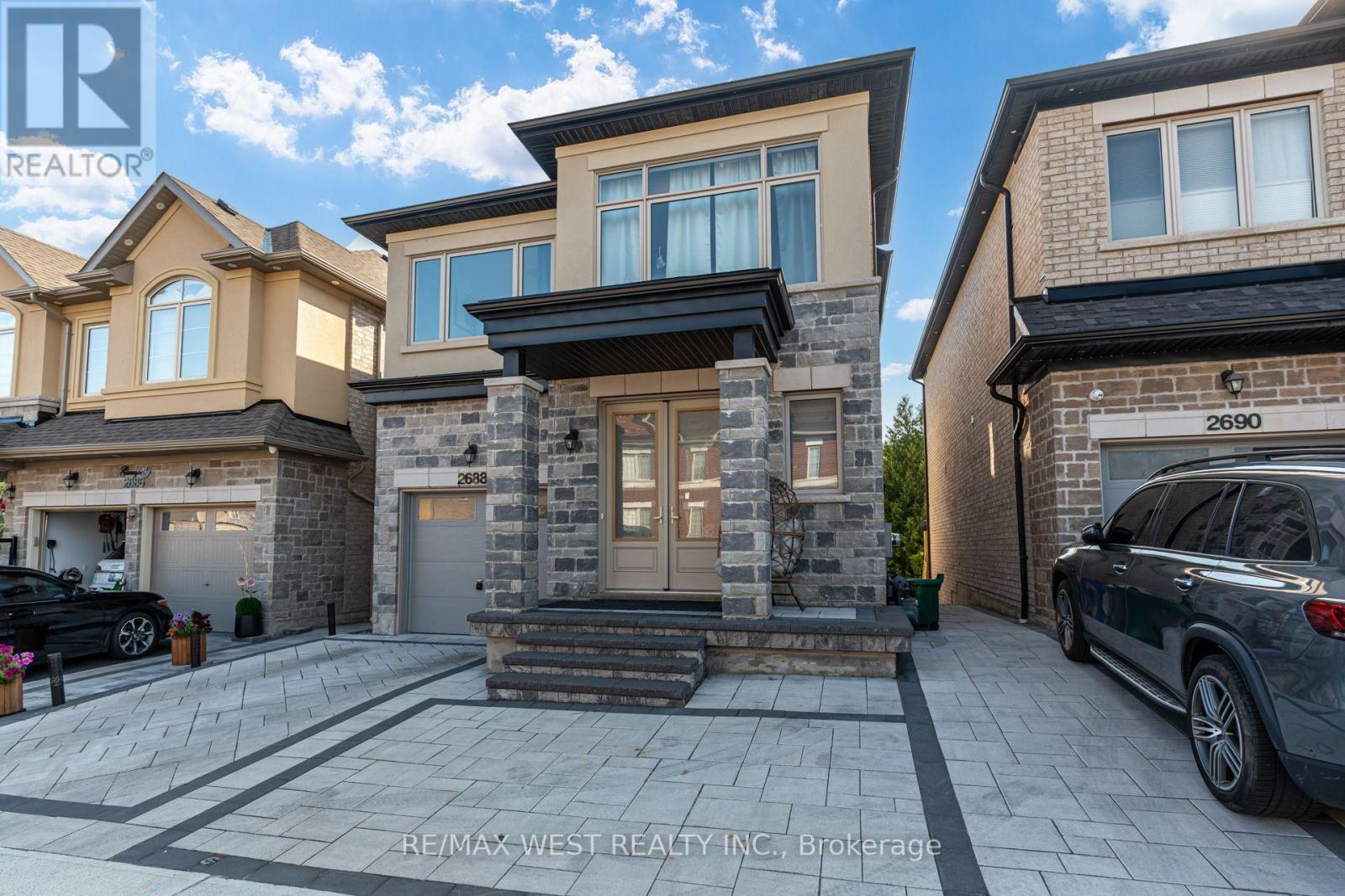 2688 Sapphire Drive, Pickering, Ontario  L1X 0G5 - Photo 2 - E13569194