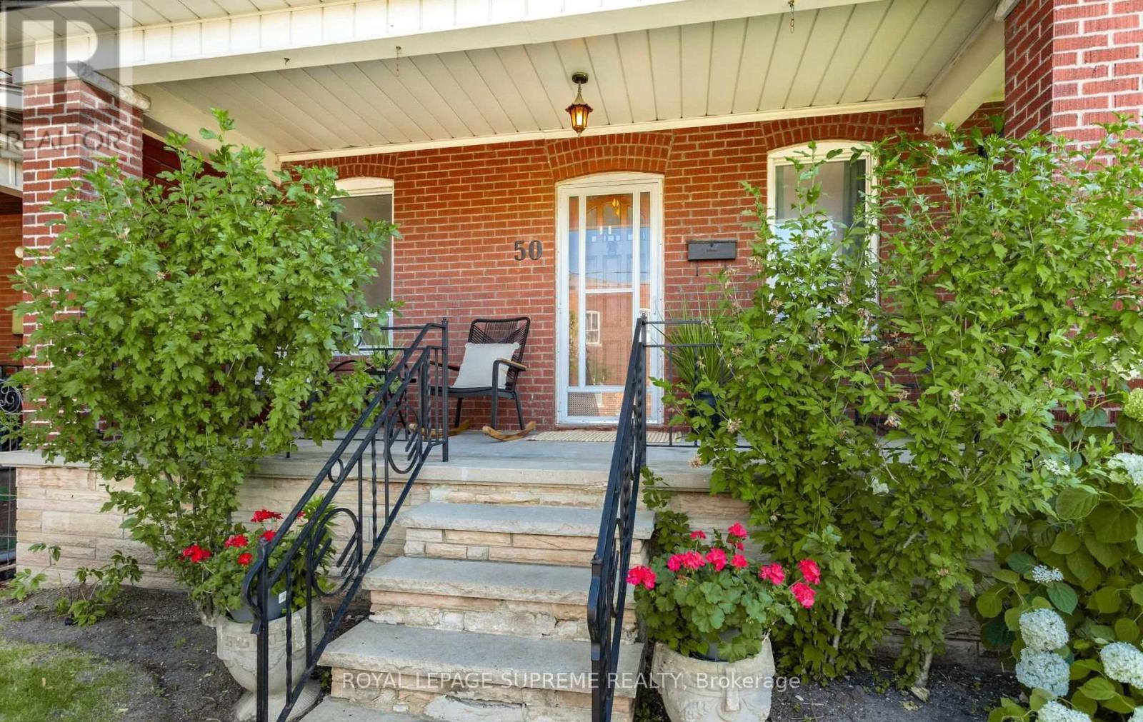 50 Brookside Avenue, Toronto, Ontario M6S 4G7 - Photo 3 - W13566478