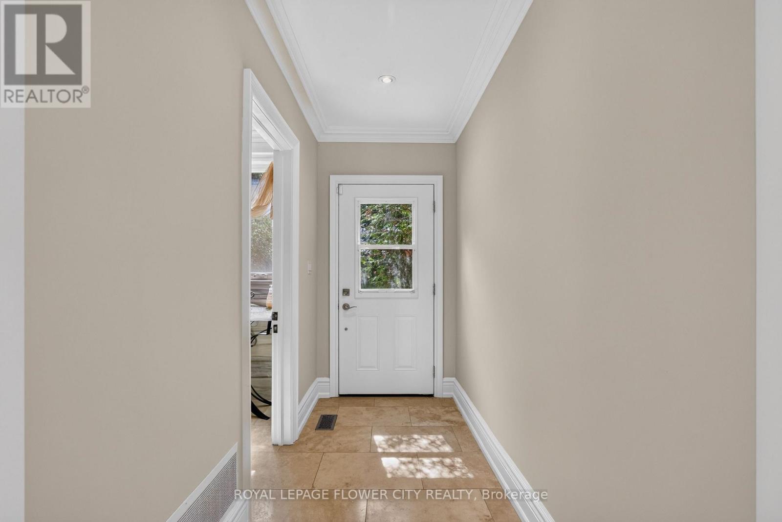 1 Flaherty Lane, Caledon, Ontario  L7K 2P2 - Photo 15 - W13569080