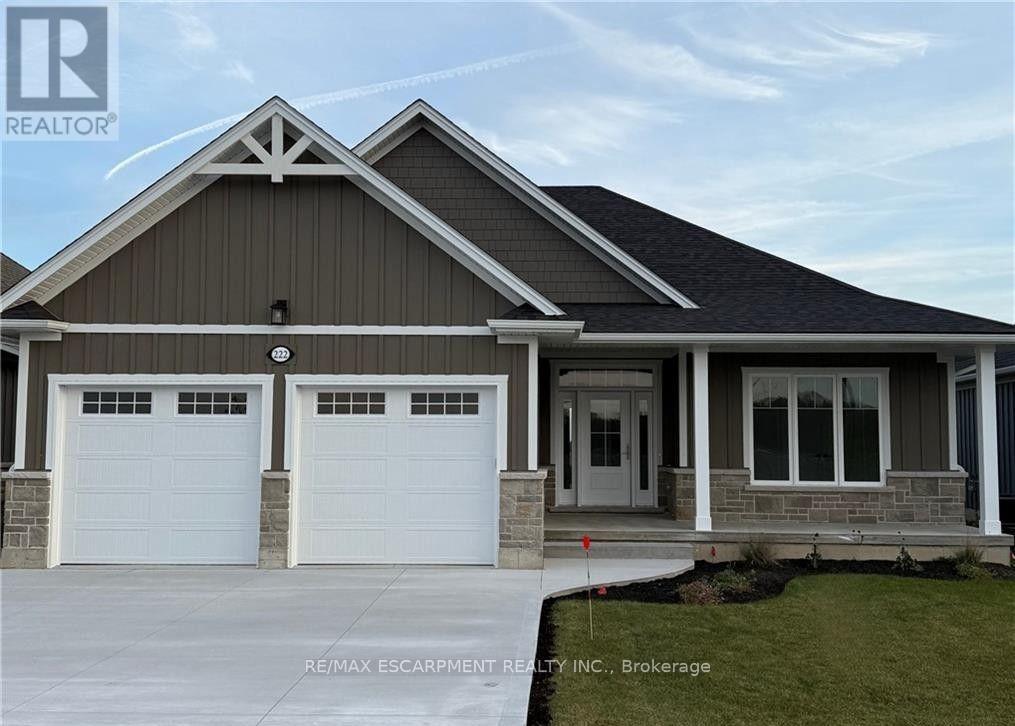 32 - 222 SCHOONER DRIVE, Norfolk (Port Dover)