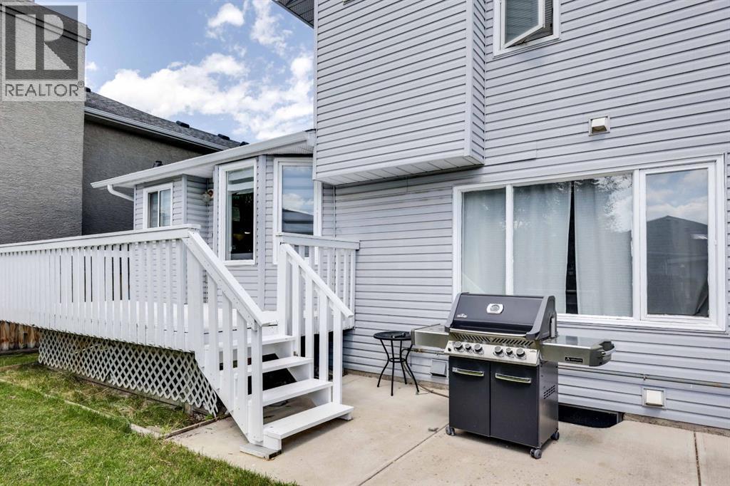 23 Sandalwood Close NW, Calgary, Alberta  T3K 4B4 - Photo 24 - A2327987