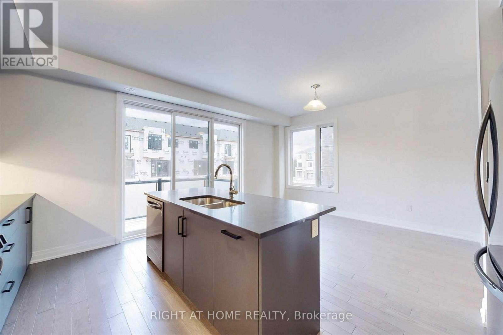 235 Vermont Avenue, Newmarket, Ontario L3X 0M6 - Photo 10 - N13555404