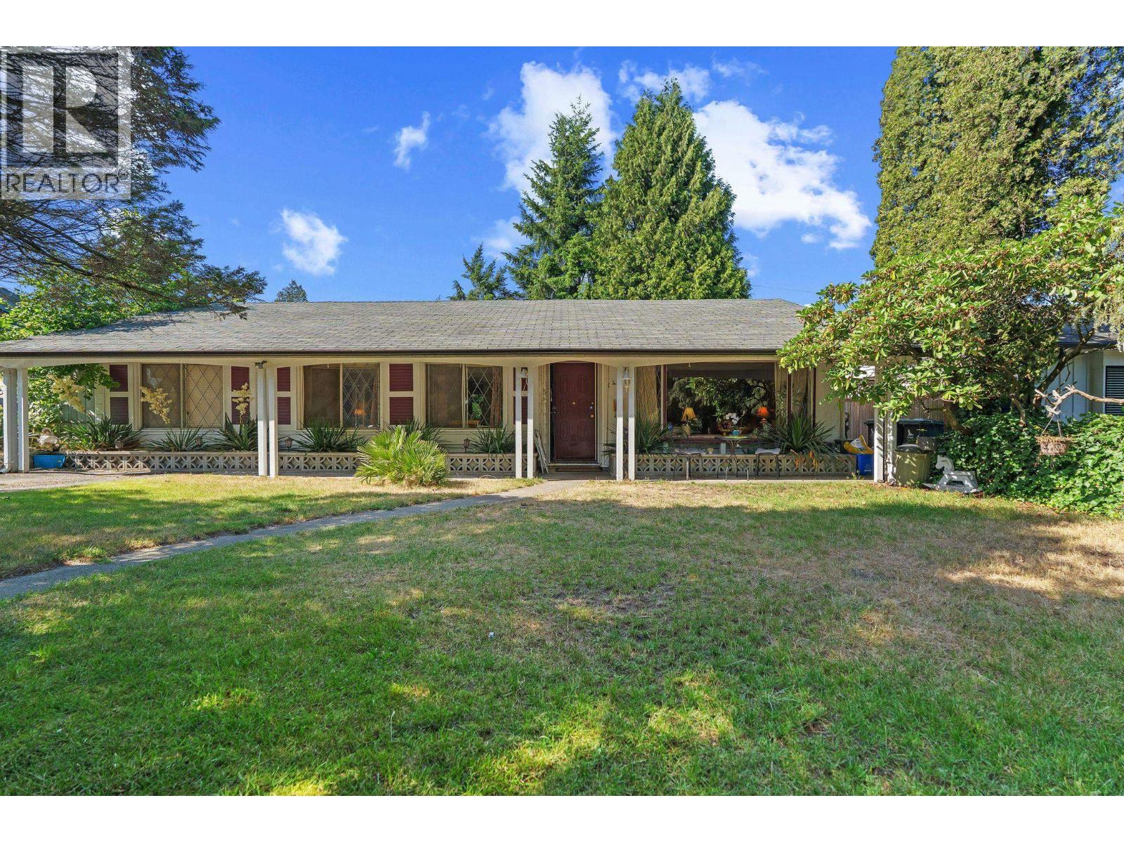 1454 SOWDEN STREET, North Vancouver