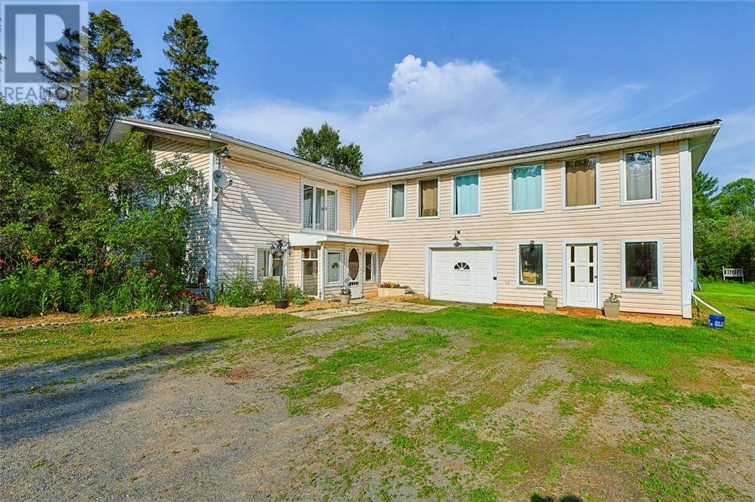318 Chain Lake Road, Wahnapitae, Ontario  P0M 3C0 - Photo 11 - 2129209