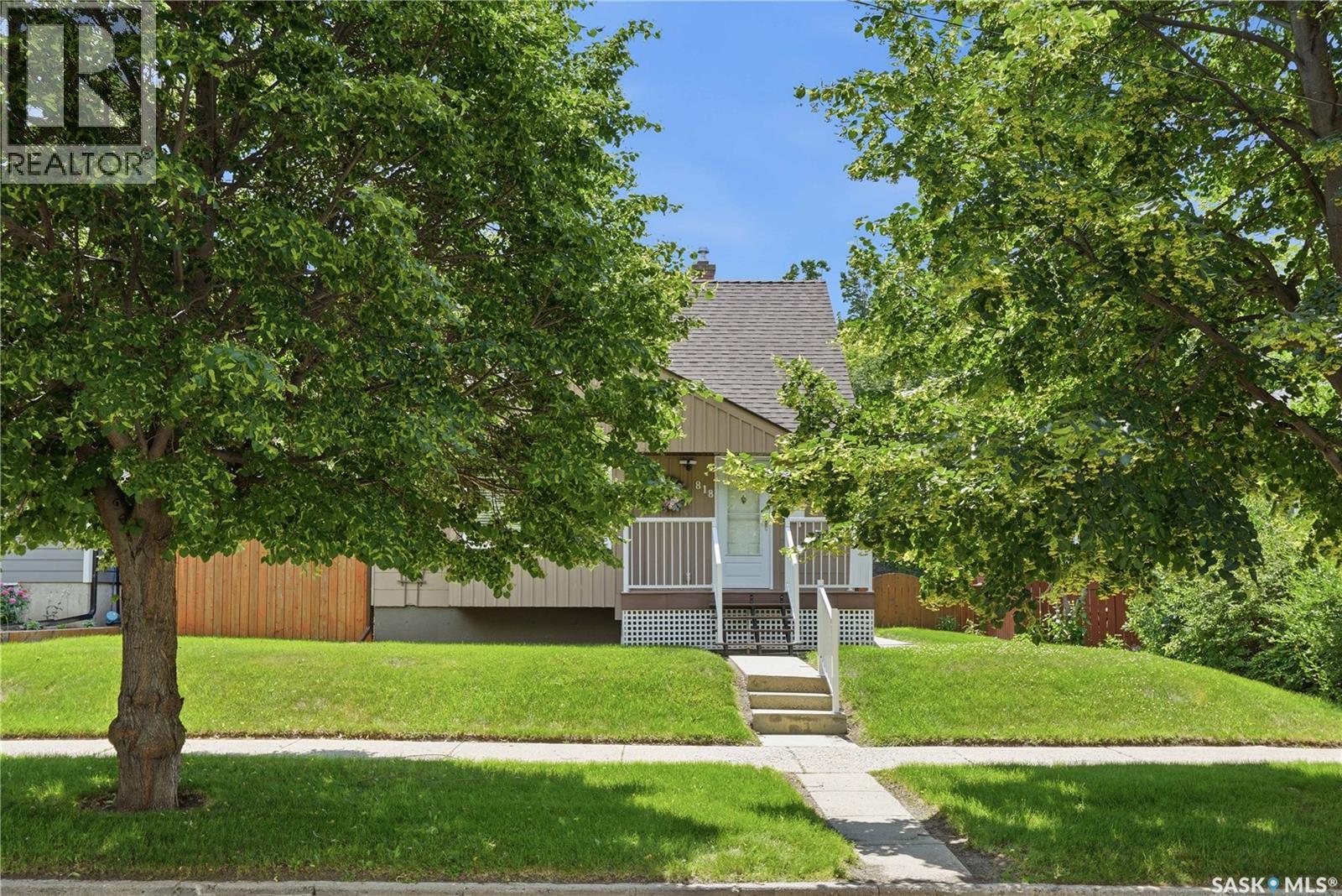 818 5th Street E, Saskatoon, Saskatchewan  S7H 1G9 - Photo 3 - SK042714