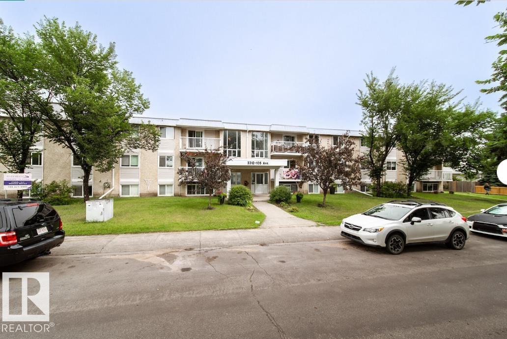 3312 105 AV NW, edmonton, Alberta
