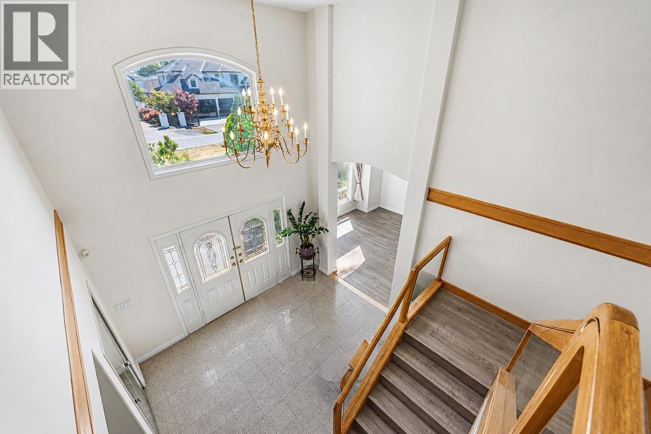 8511 Littlemore Place, Richmond, British Columbia  V7C 3Y7 - Photo 4 - R3146457