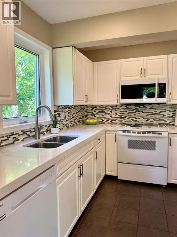 131 Patina Rise SW, Calgary, Alberta T3H 3R5 - Photo 12 - A2325975