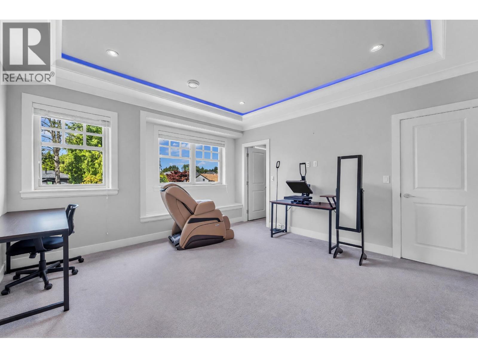 6428 SWIFT AVENUE — photo 33