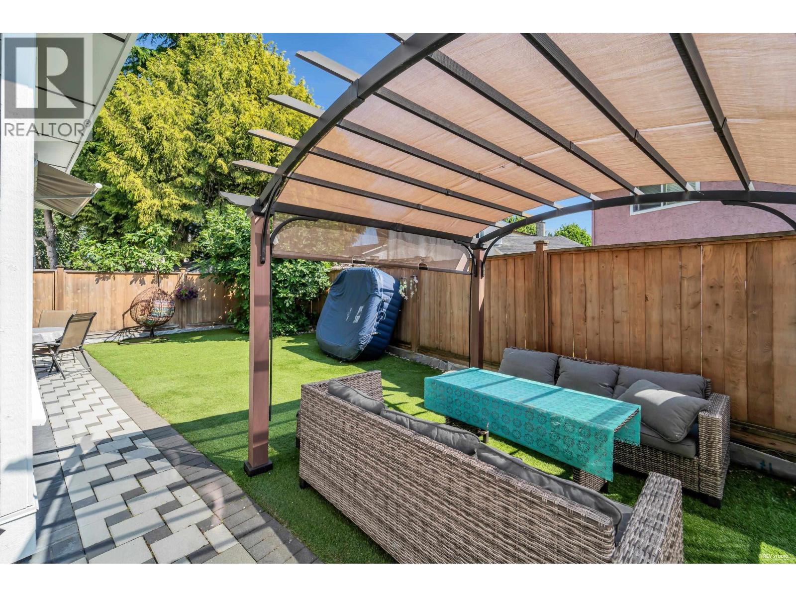 6428 SWIFT AVENUE — photo 39