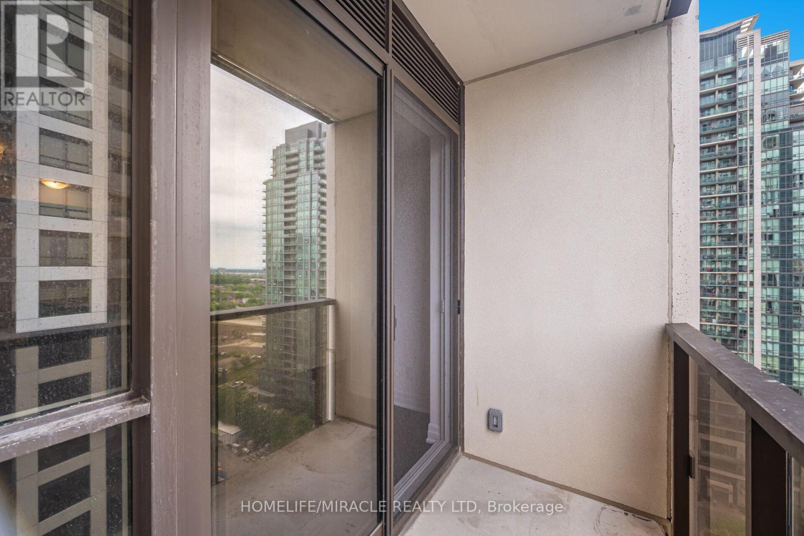 1609 - 30 Elm Drive W, Mississauga, Ontario  L5B 0N6 - Photo 23 - W13569276