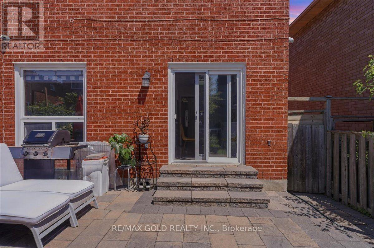 29 Tralee Street, Brampton, Ontario  L6Z 2Z6 - Photo 42 - W13569298
