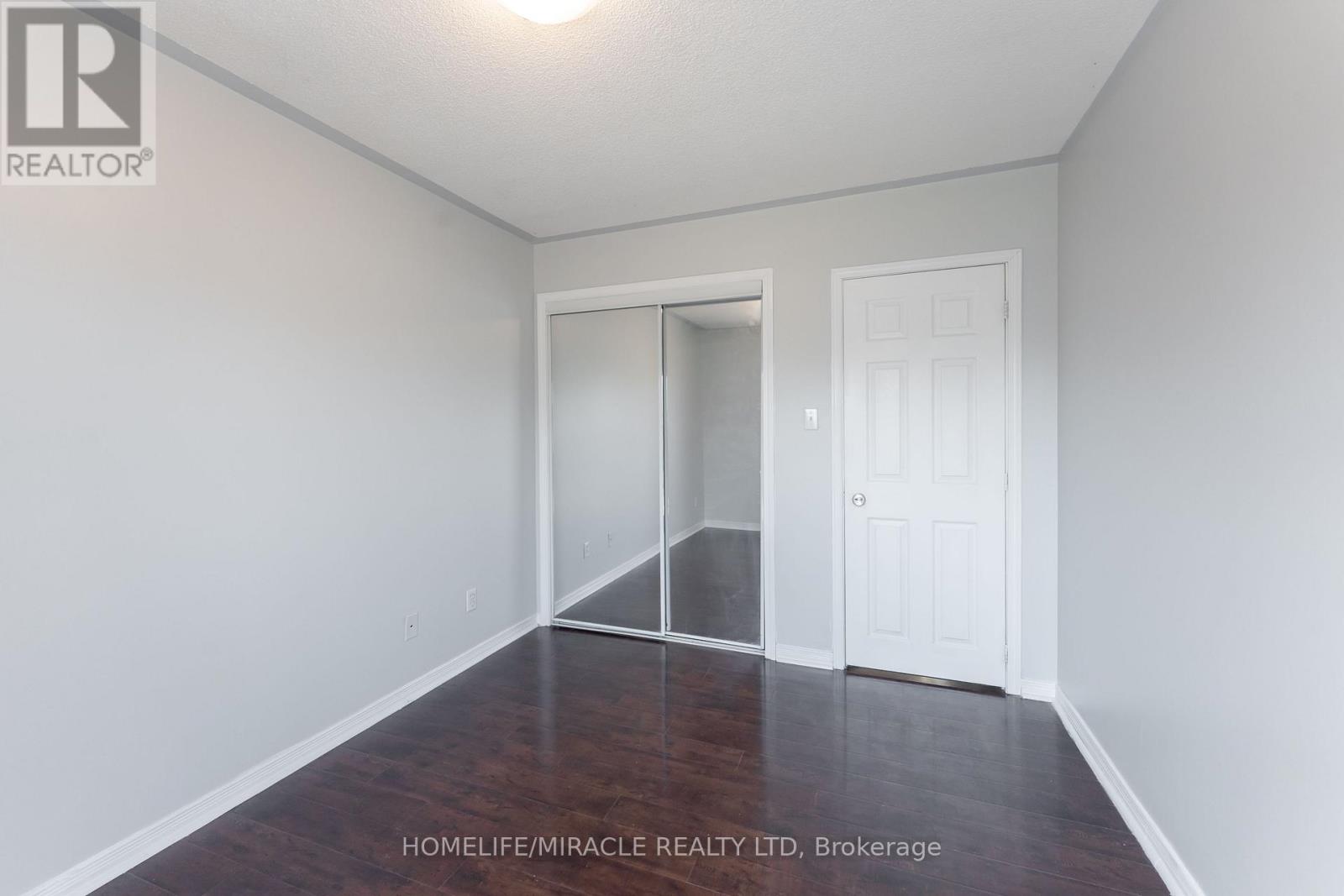 41 Milkweed Crescent, Brampton, Ontario  L7A 2G5 - Photo 5 - W13564076