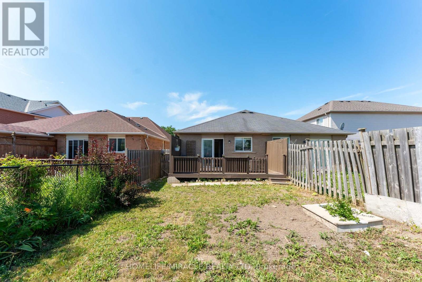 41 Milkweed Crescent, Brampton, Ontario  L7A 2G5 - Photo 8 - W13564076