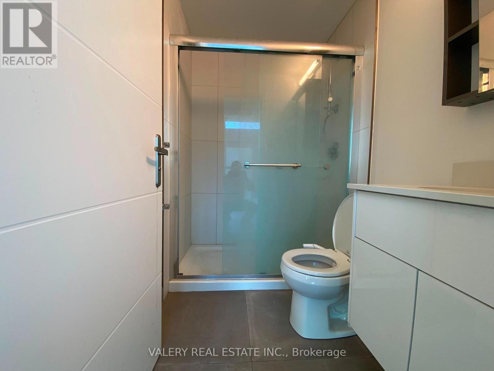 809 - 60 Frederick Street, Kitchener, Ontario  N2H 0C7 - Photo 38 - X13496454