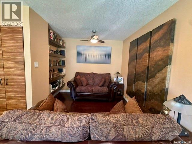3307/3309 Dawson Crescent, Regina, Saskatchewan  S4R 3V6 - Photo 17 - SK042407