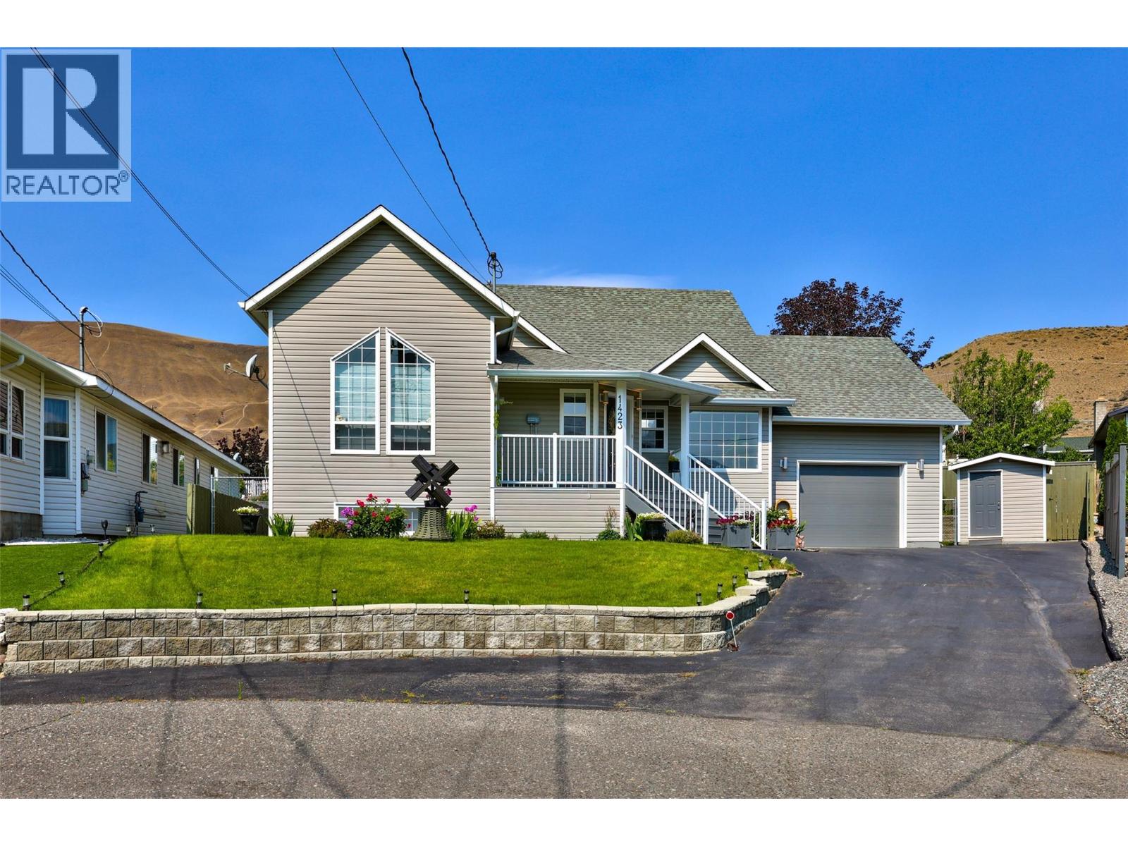 1423 PEARS Place, Ashcroft