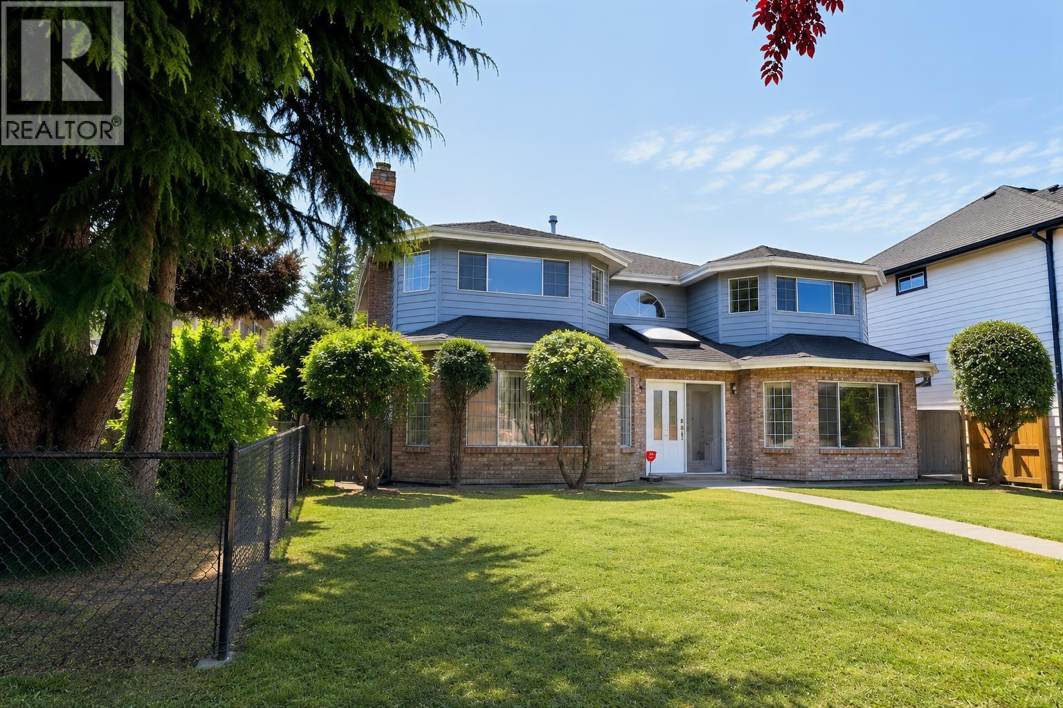 2718 OLIVER CRESCENT, Vancouver, British Columbia