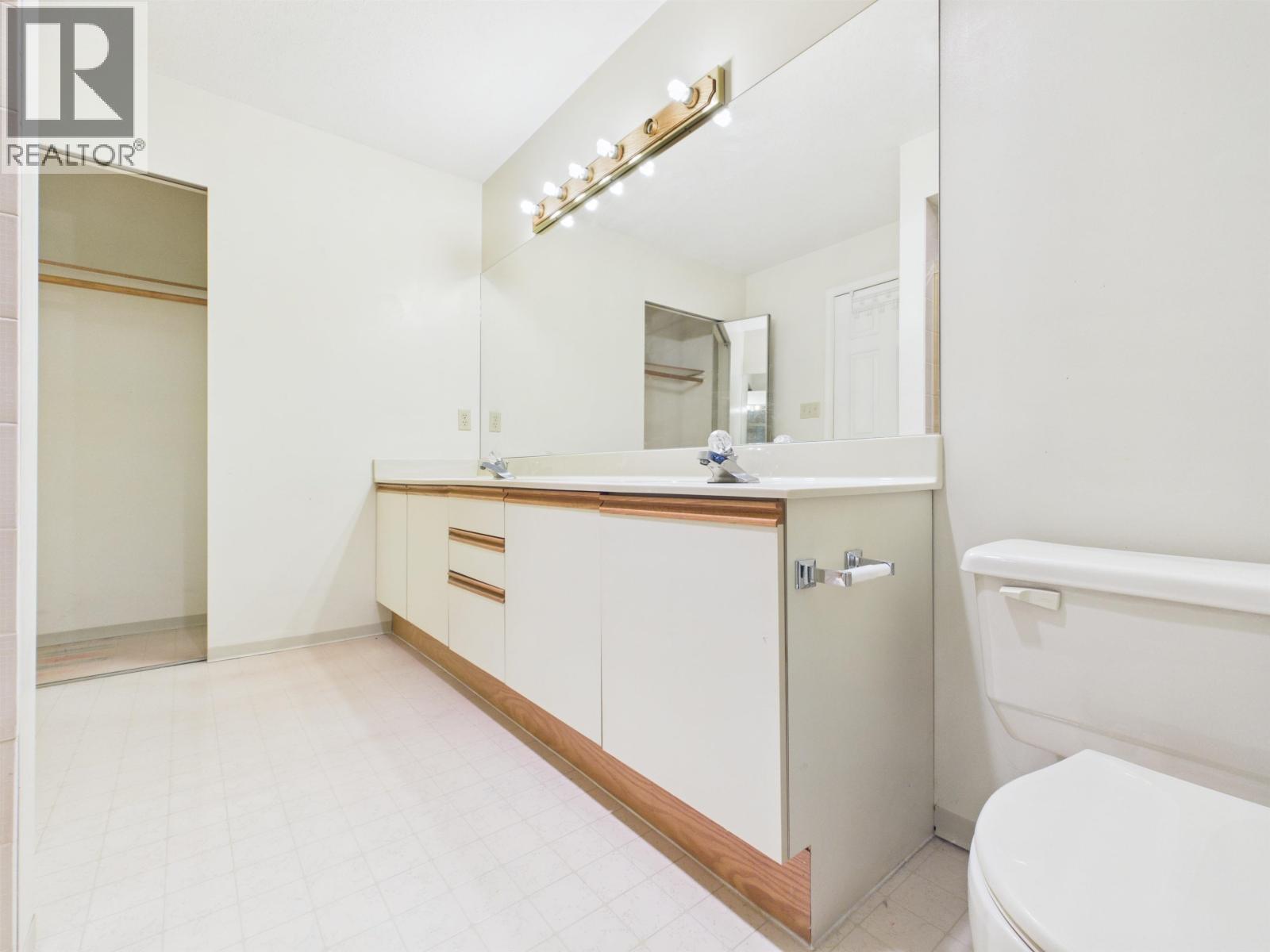 2718 Oliver Crescent, Vancouver, British Columbia  V6L 1S9 - Photo 11 - R3146855