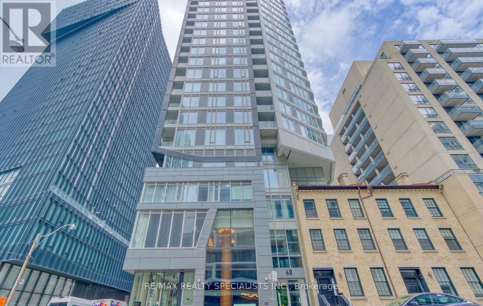 905 - 68 Shuter Street, Toronto, Ontario  M5B 0B4 - Photo 1 - C13569438