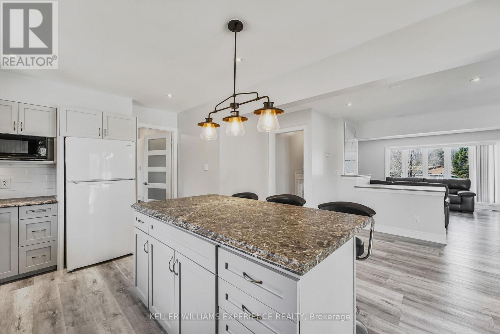 25 Lamers Crescent, Clearview (New Lowell), Ontario  L0M 1N0 - Photo 18 - S13569416