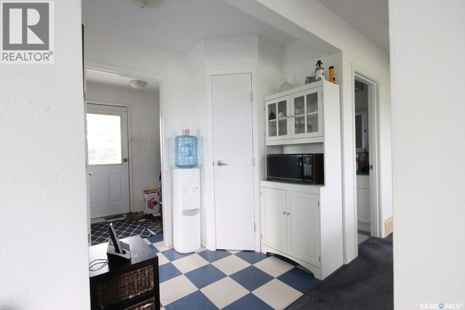 Leadbetter Acreage, Estevan Rm No. 5, Saskatchewan  S4A 2A4 - Photo 6 - SK042728