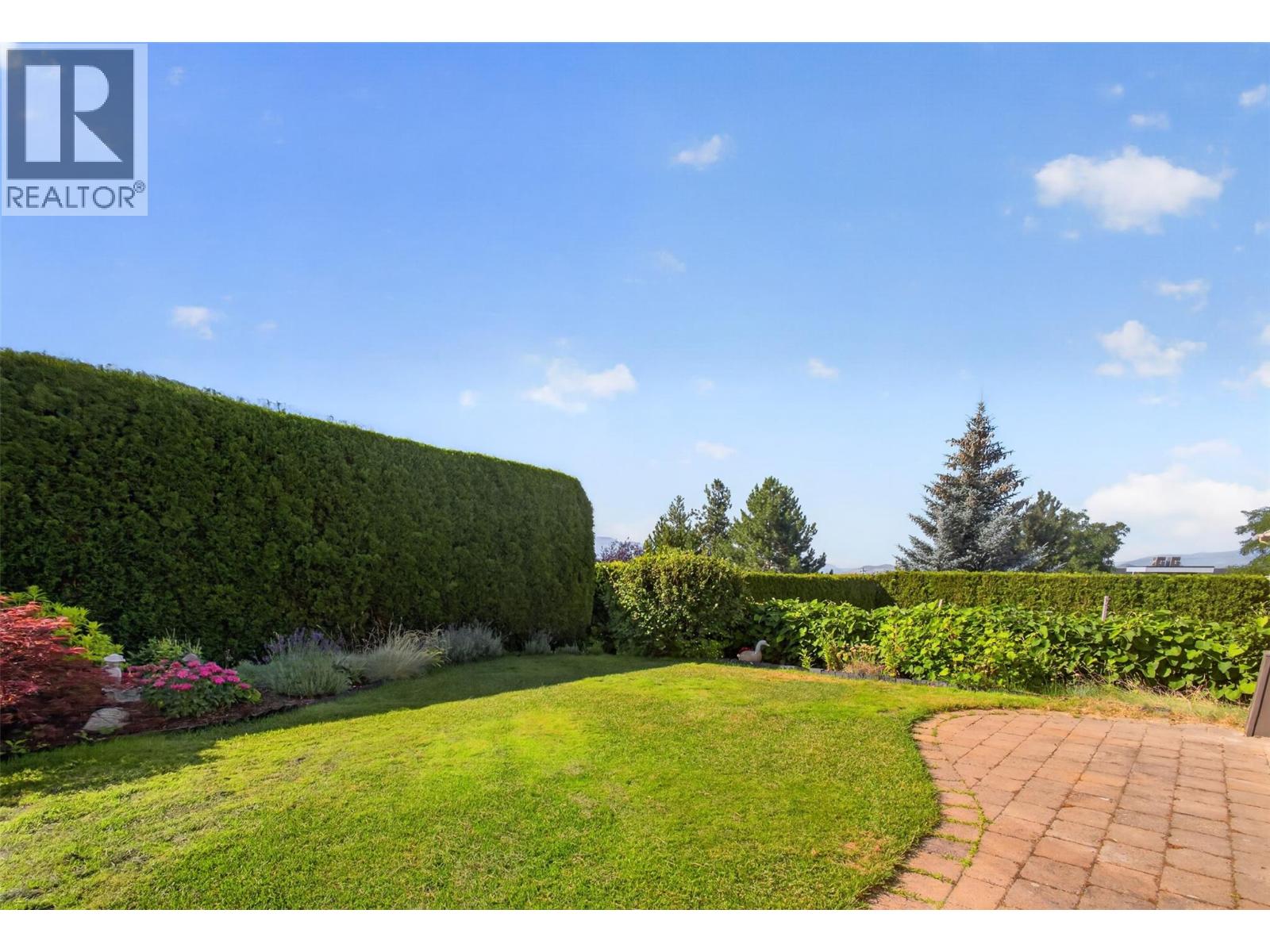 5034 South Ridge Drive, Kelowna, British Columbia  V1W 4W6 - Photo 3 - 10393577