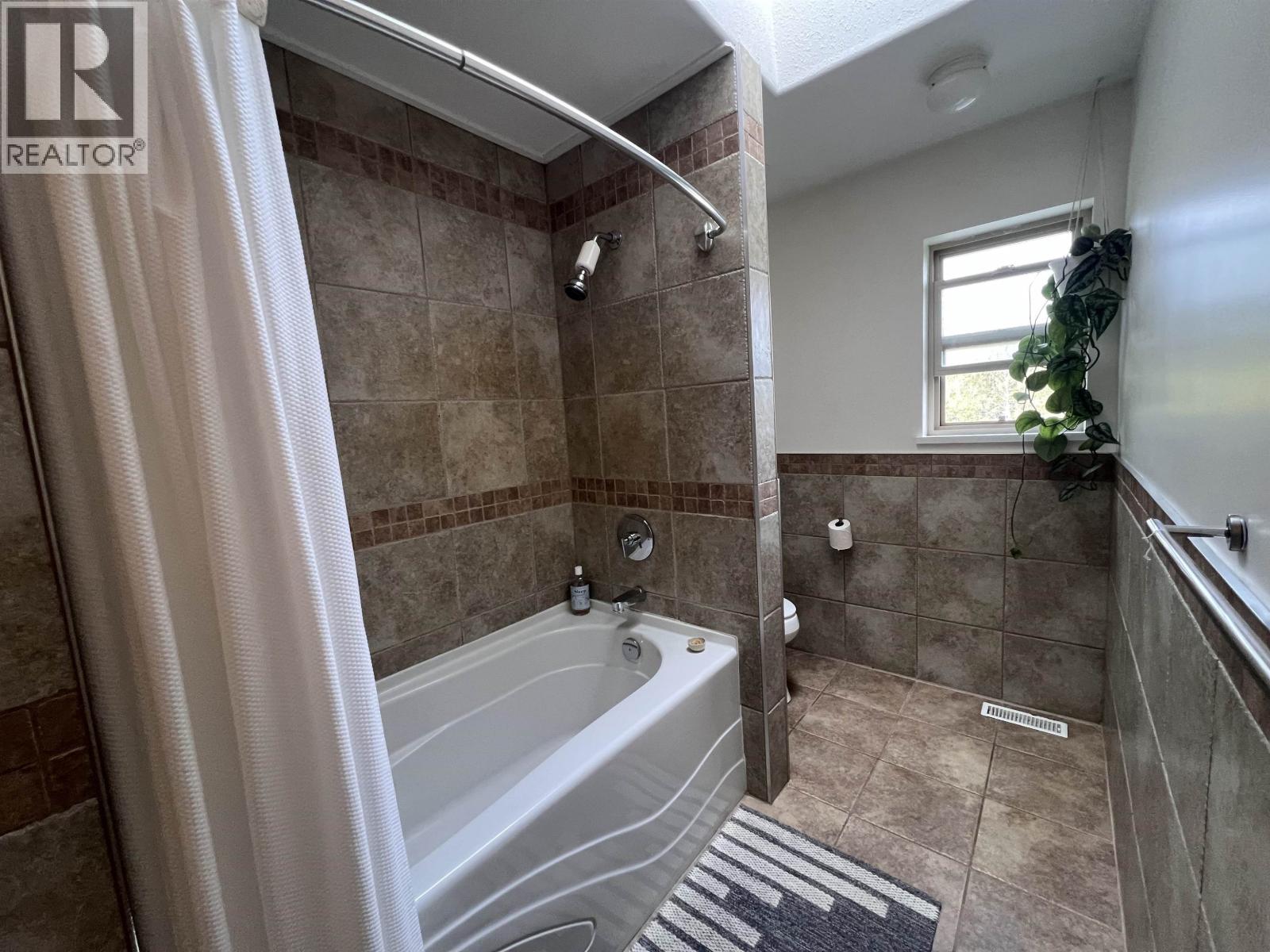 38940 Loggers Lane, Squamish, British Columbia  V8B 0A4 - Photo 15 - R3146904