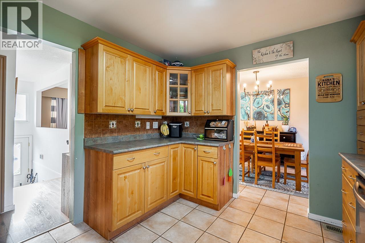 12130 229th Street, Maple Ridge, British Columbia  V2X 7M8 - Photo 9 - R3146810