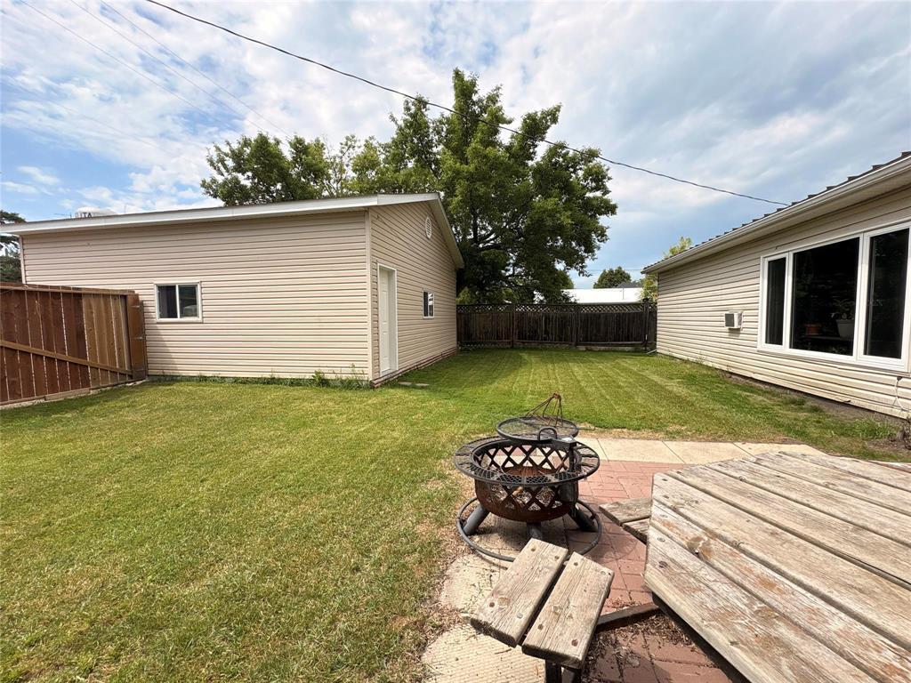 30 Ash Street, Melita, Manitoba  R0M 1L0 - Photo 31 - 202616656