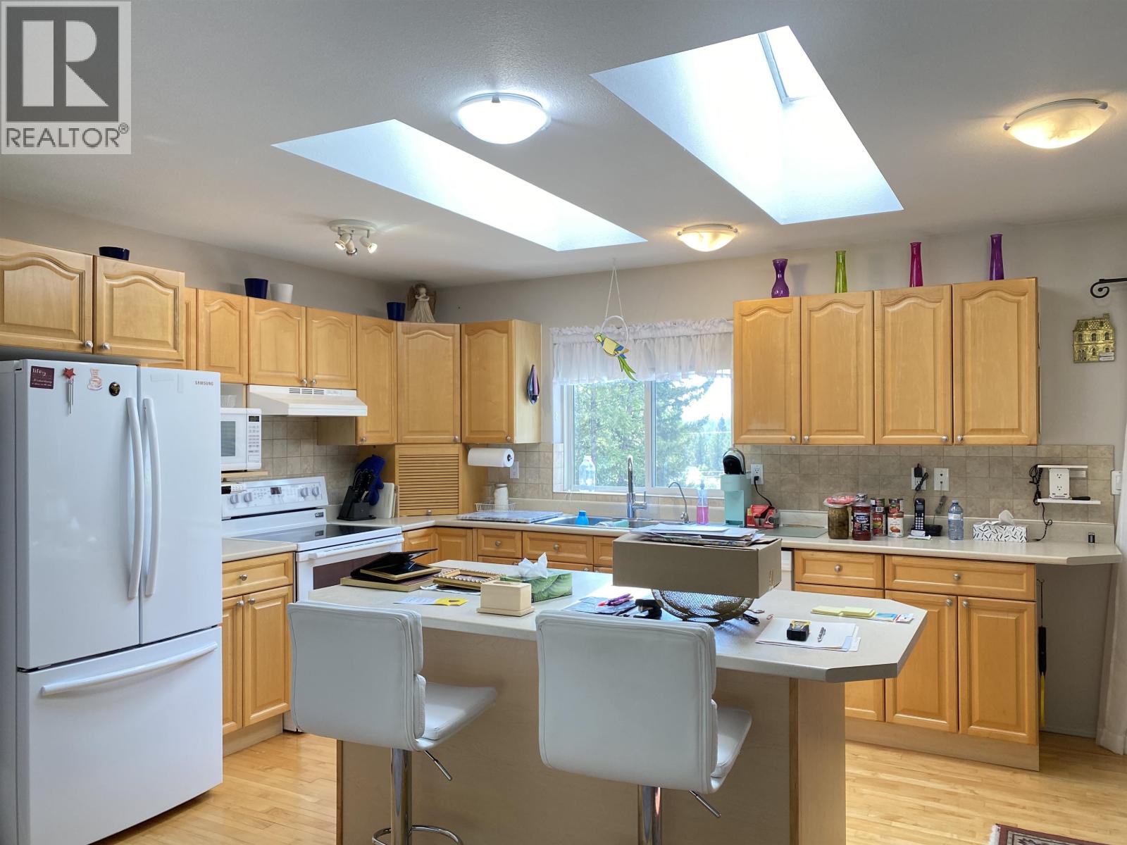 4866 Cumsu Place, 108 Mile Ranch, British Columbia  V0K 2Z0 - Photo 4 - R3146867