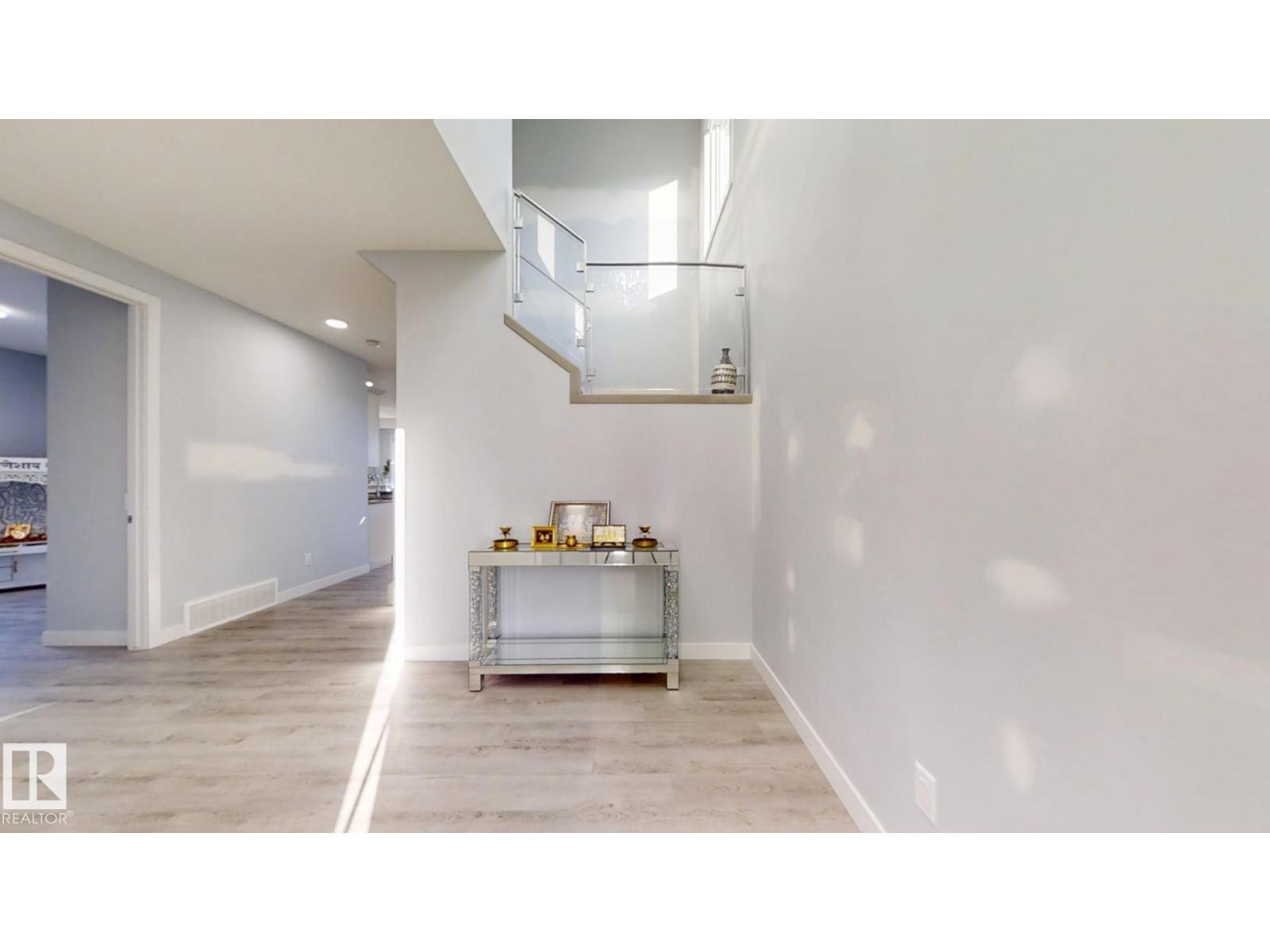 215 Glenridding Ravine Rd SW, Edmonton, Alberta  T6W 5C2 - Photo 2 - E4499015