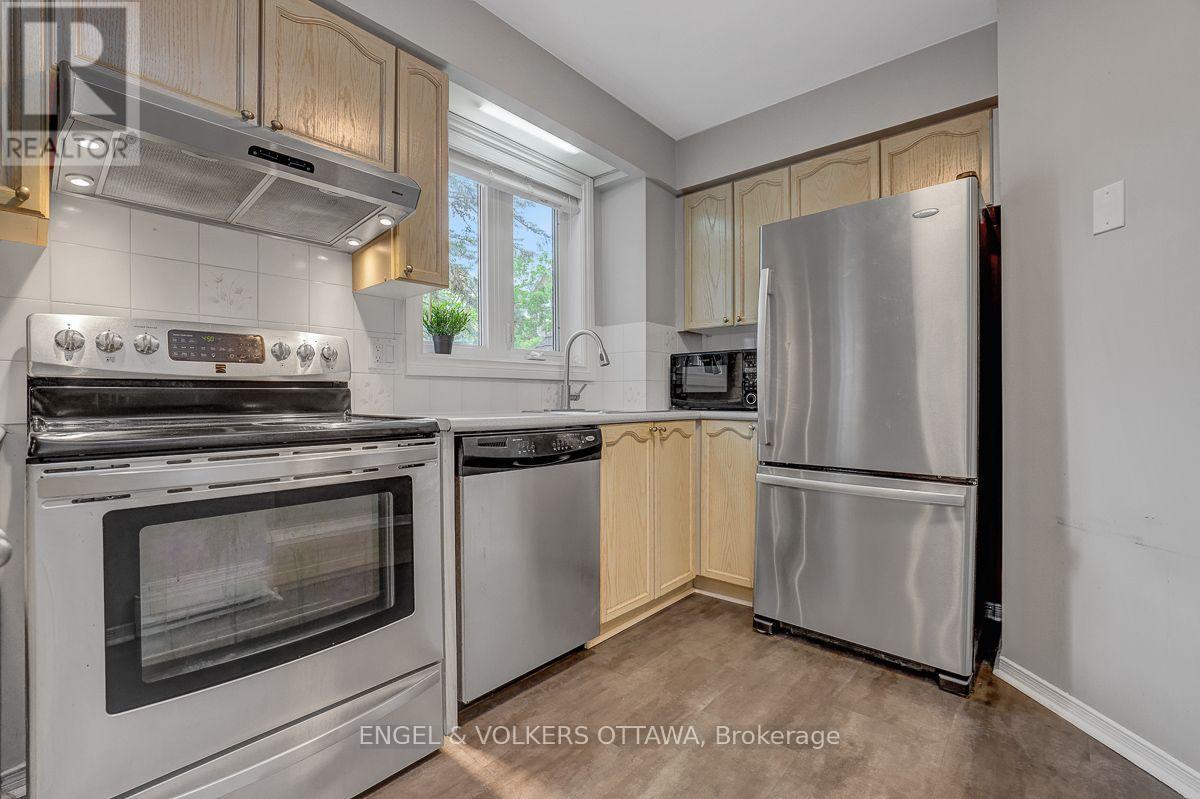 1 - 382 Briston Private, Ottawa, Ontario  K1G 5R2 - Photo 18 - X13569614