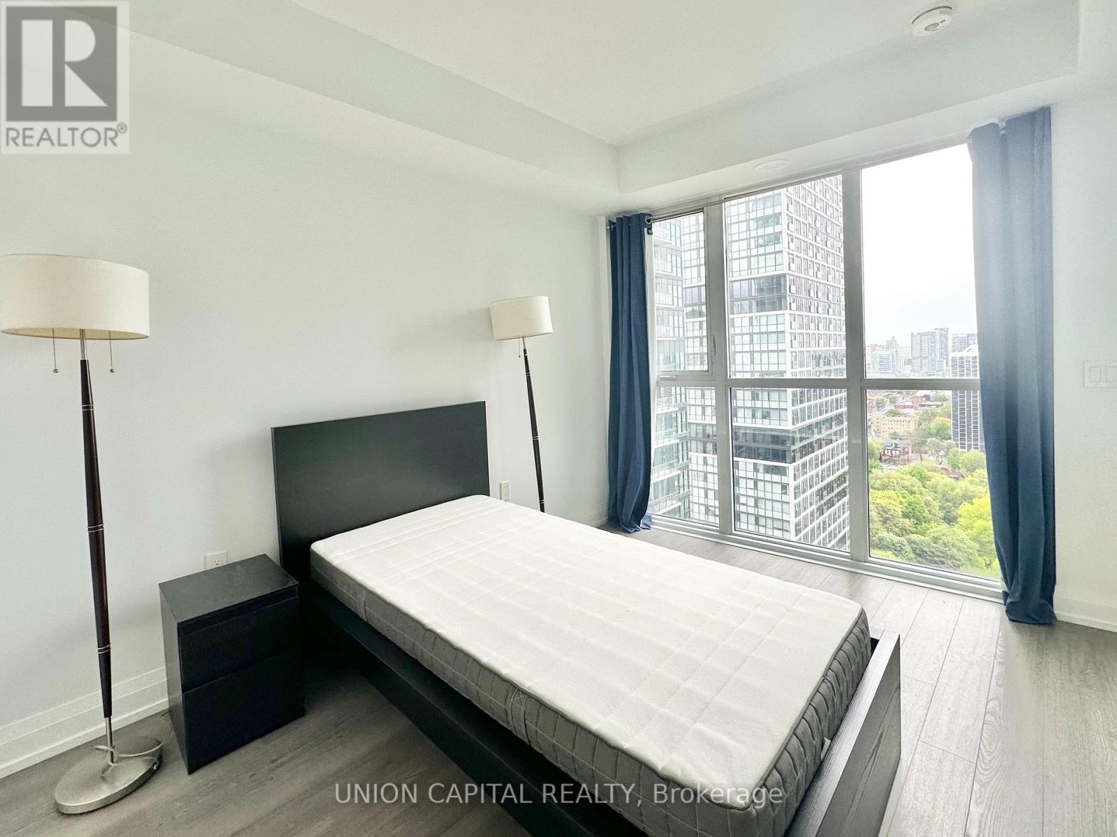 2410 - 77 Mutual Street, Toronto, Ontario  M5B 2A9 - Photo 10 - C13569544