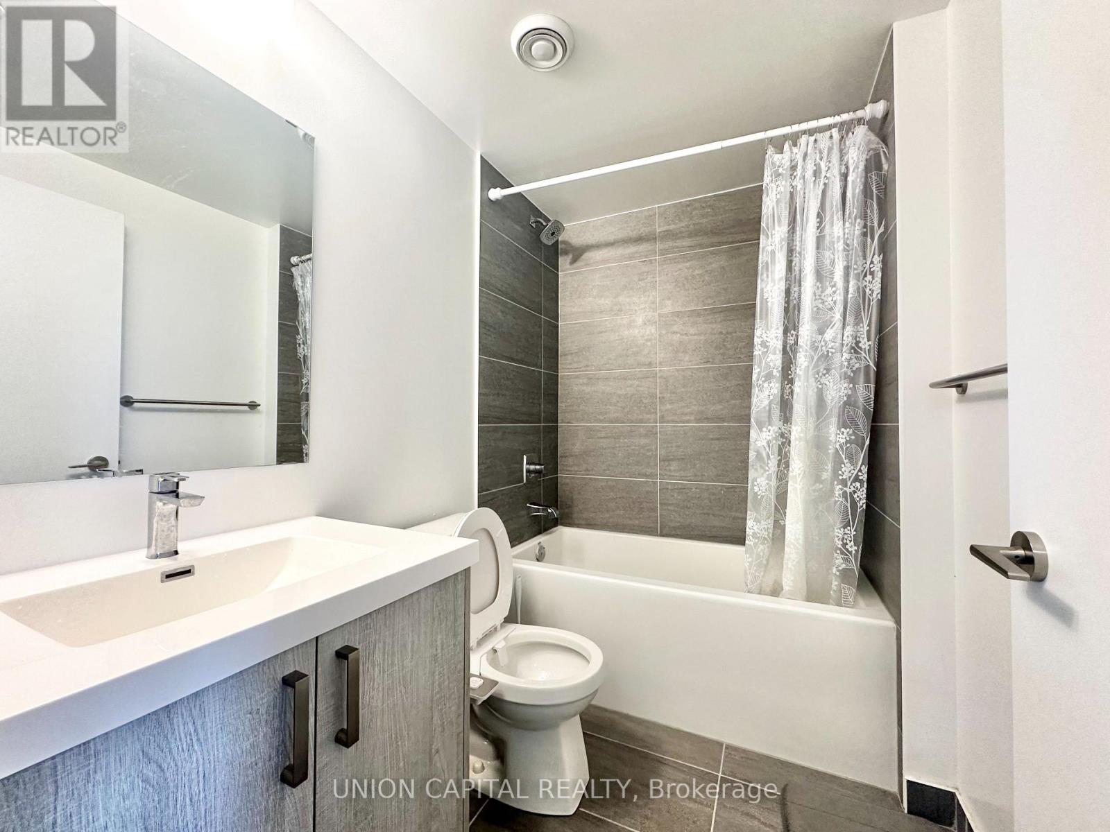 2410 - 77 Mutual Street, Toronto, Ontario  M5B 2A9 - Photo 12 - C13569544
