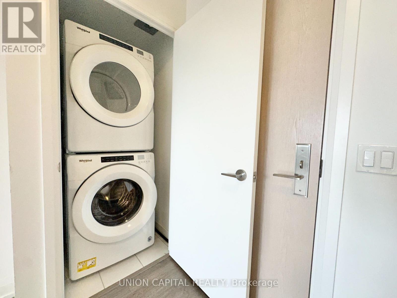 2410 - 77 Mutual Street, Toronto, Ontario  M5B 2A9 - Photo 13 - C13569544