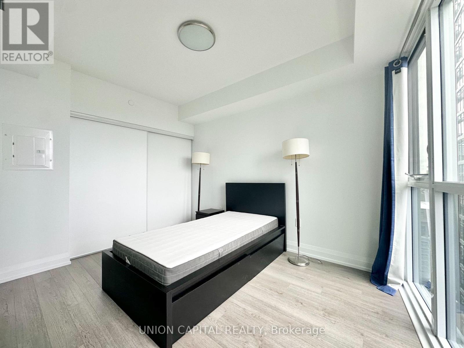 2410 - 77 Mutual Street, Toronto, Ontario  M5B 2A9 - Photo 9 - C13569544